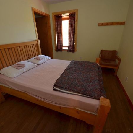 Auberge Jeunesse De Тадусак Екстериор снимка