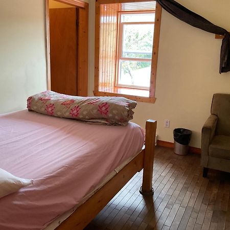 Auberge Jeunesse De Тадусак Екстериор снимка