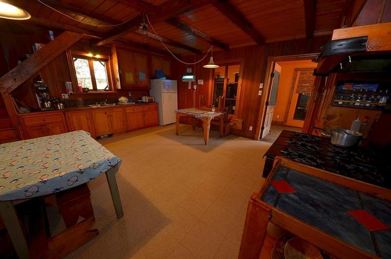 Auberge Jeunesse De Тадусак Екстериор снимка