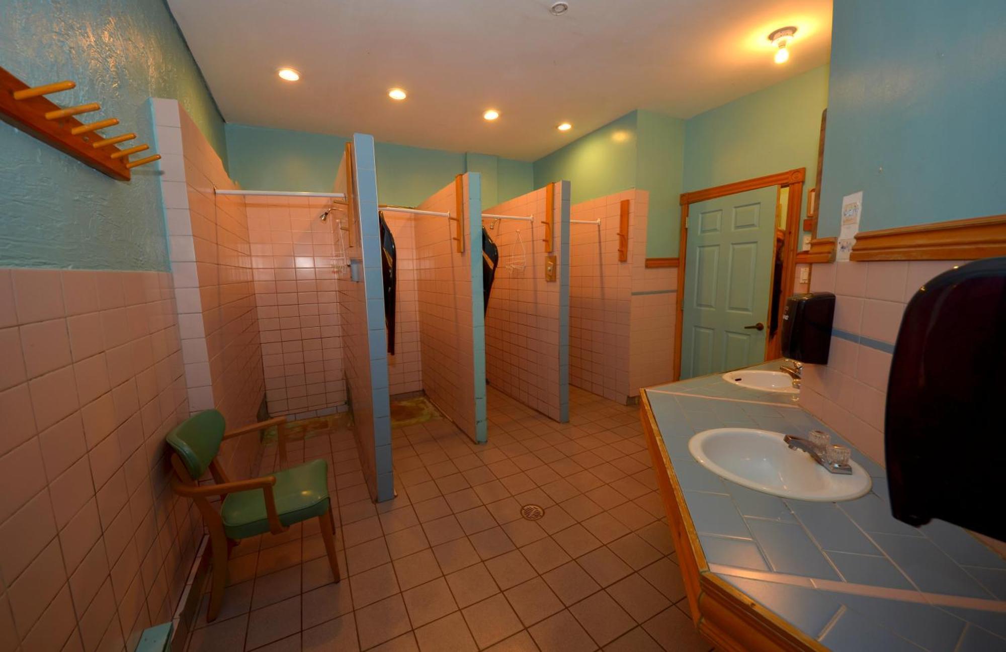 Auberge Jeunesse De Тадусак Екстериор снимка