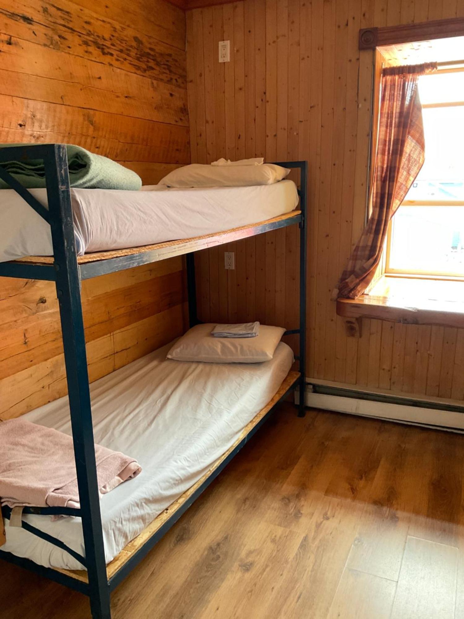 Auberge Jeunesse De Тадусак Екстериор снимка