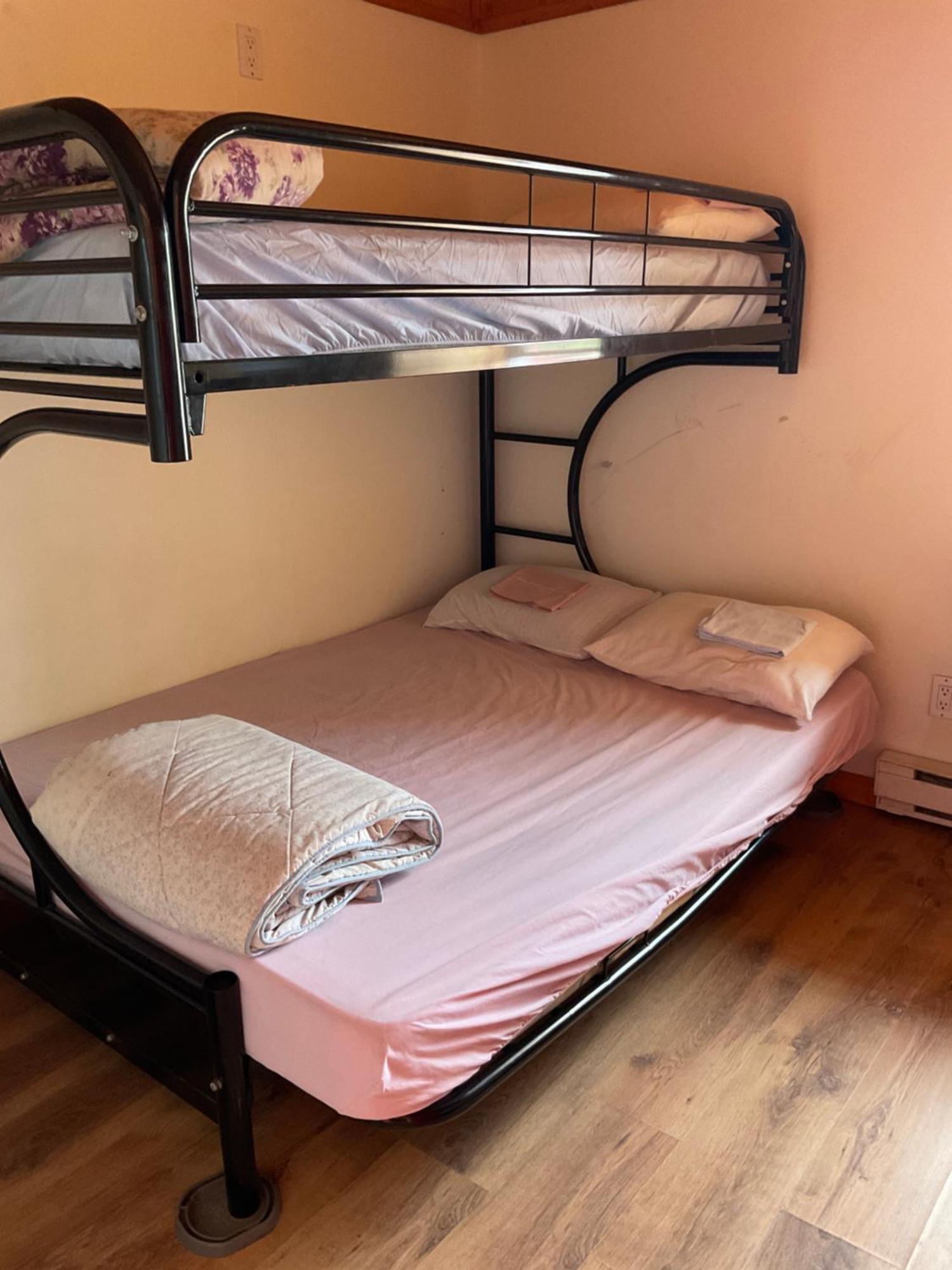 Auberge Jeunesse De Тадусак Екстериор снимка