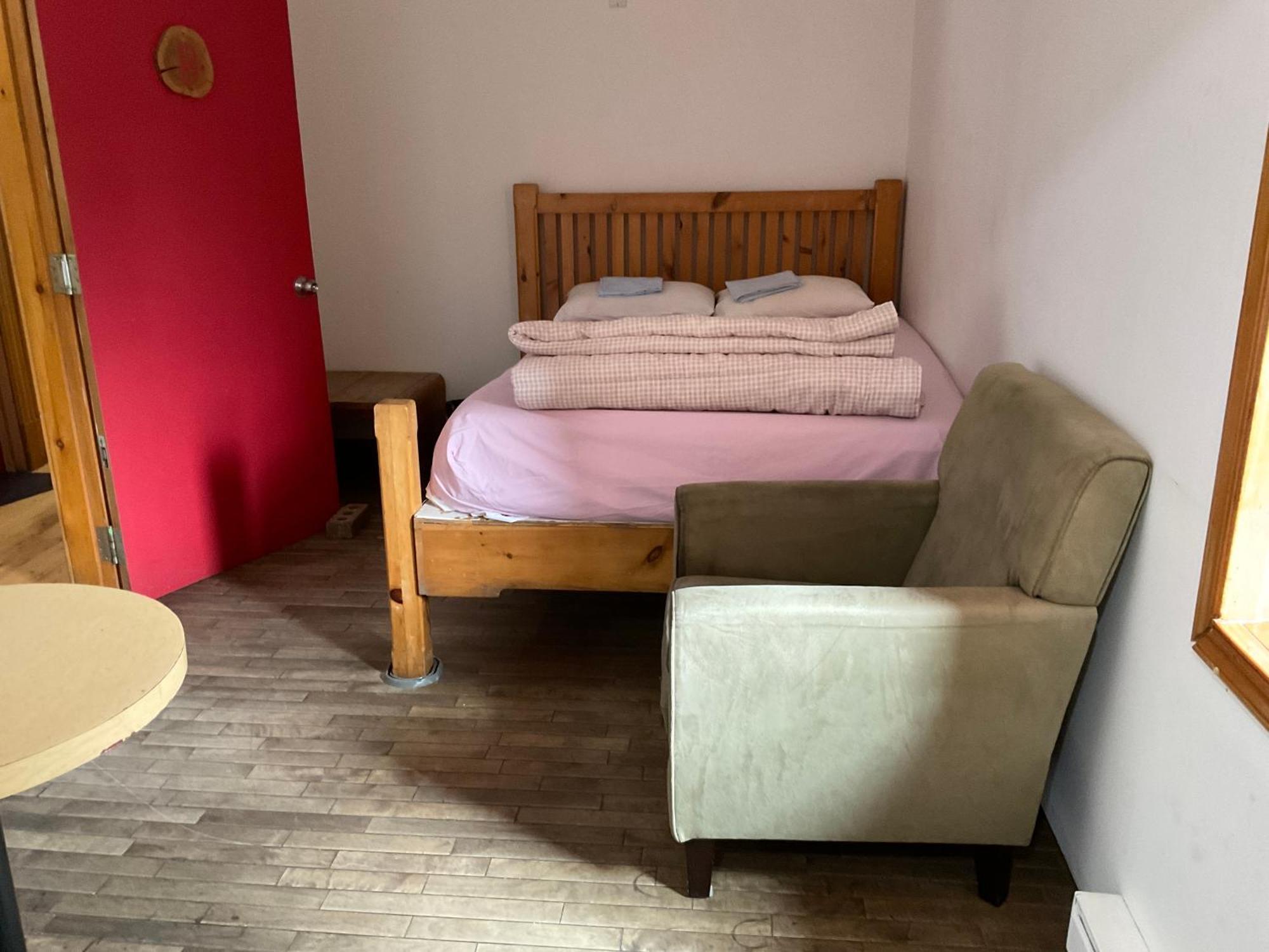 Auberge Jeunesse De Тадусак Екстериор снимка