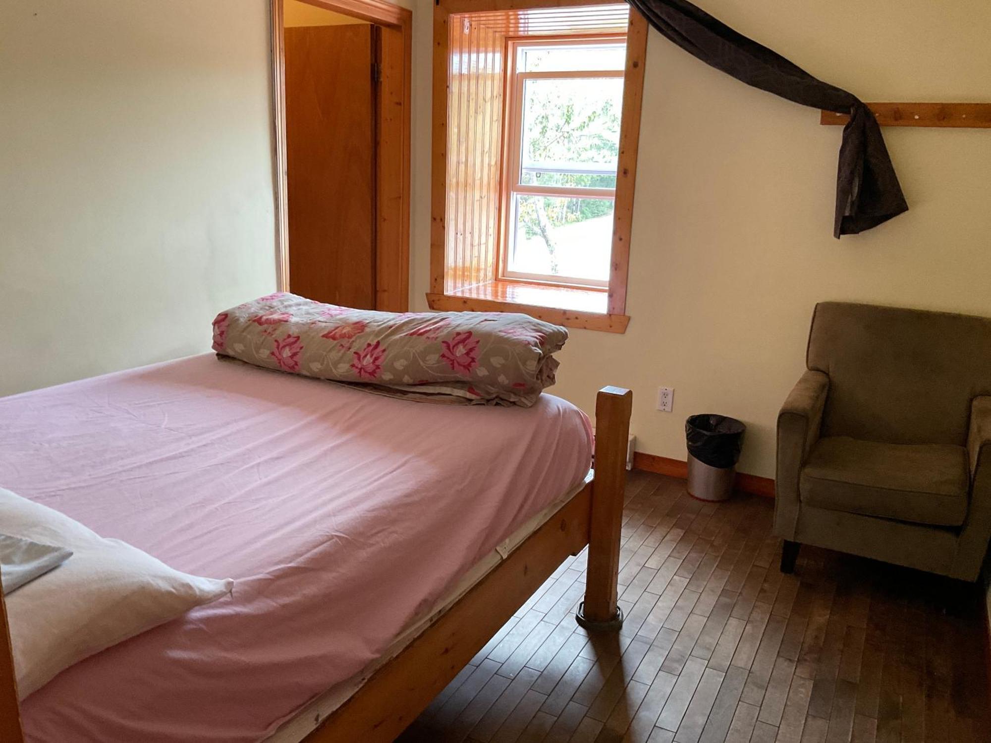 Auberge Jeunesse De Тадусак Екстериор снимка